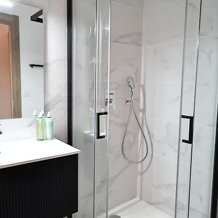 L'envol - T3 Vue Avec Piscine Et Privee *