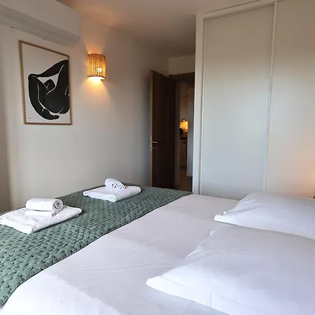 Apartment T3 Cabine, Vue Mer, Piscine Chauffee, *