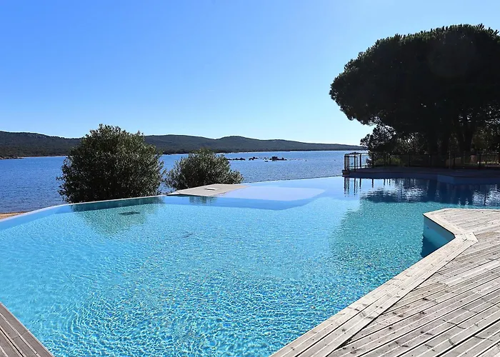 L'envol - T3 Vue Avec Piscine Et Privee